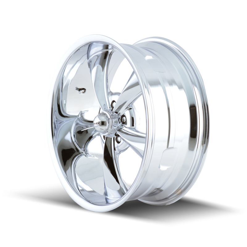 Picture of Ridler 695 17x8 / 5x114.3 BP / 0mm Offset / 83.82mm Hub Chrome Wheel