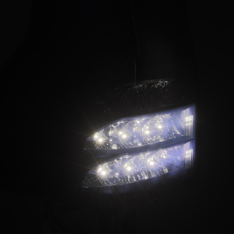 Picture of AlphaRex ARX PRO-Series Tail Lights - 678014