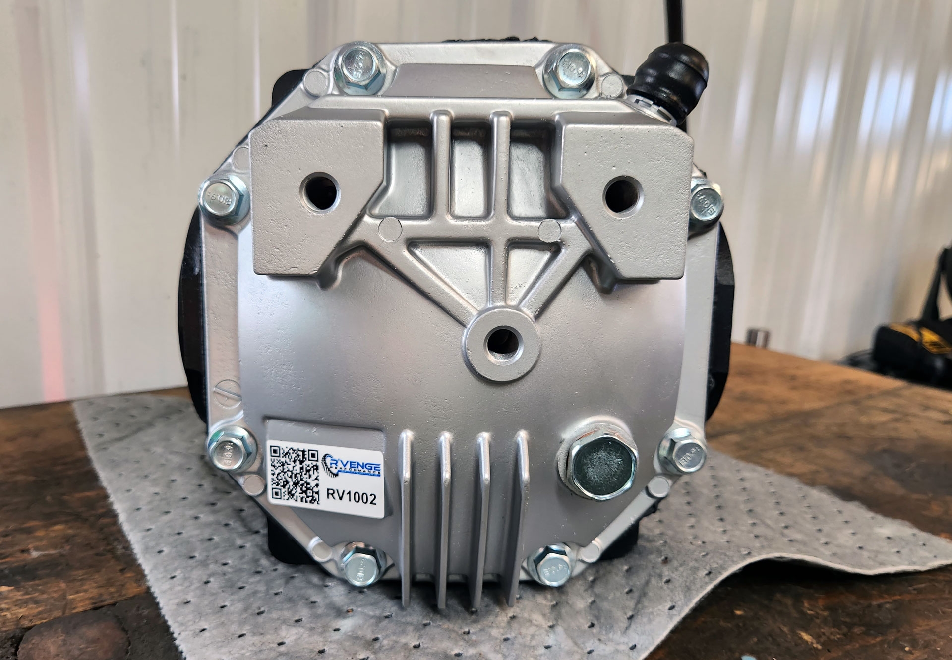 Picture of 6 Speed (3.307) 3000GT AWD Rear End / Differential