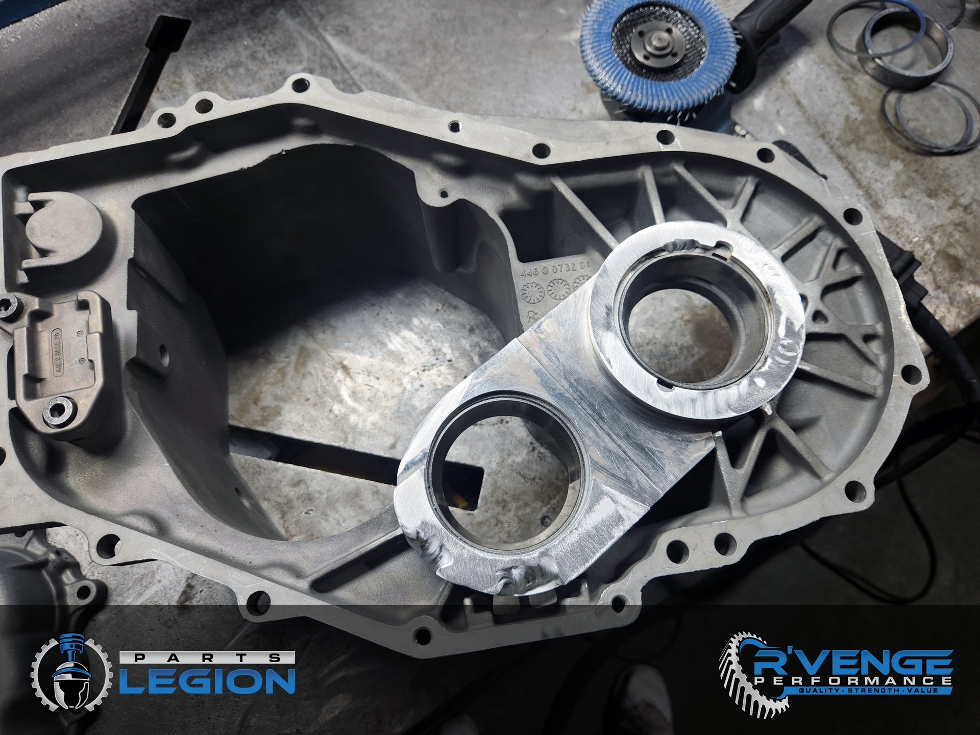 Picture of 6 Speed Mid Housing Brace and Installation