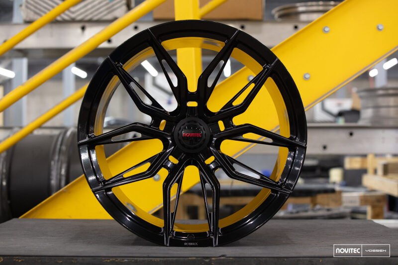 Picture of Vossen x Novitec NF11 21x9in - 5x114.3 BP - ET35 - Gloss Black Ferrari 488 / F8 Front Wheel