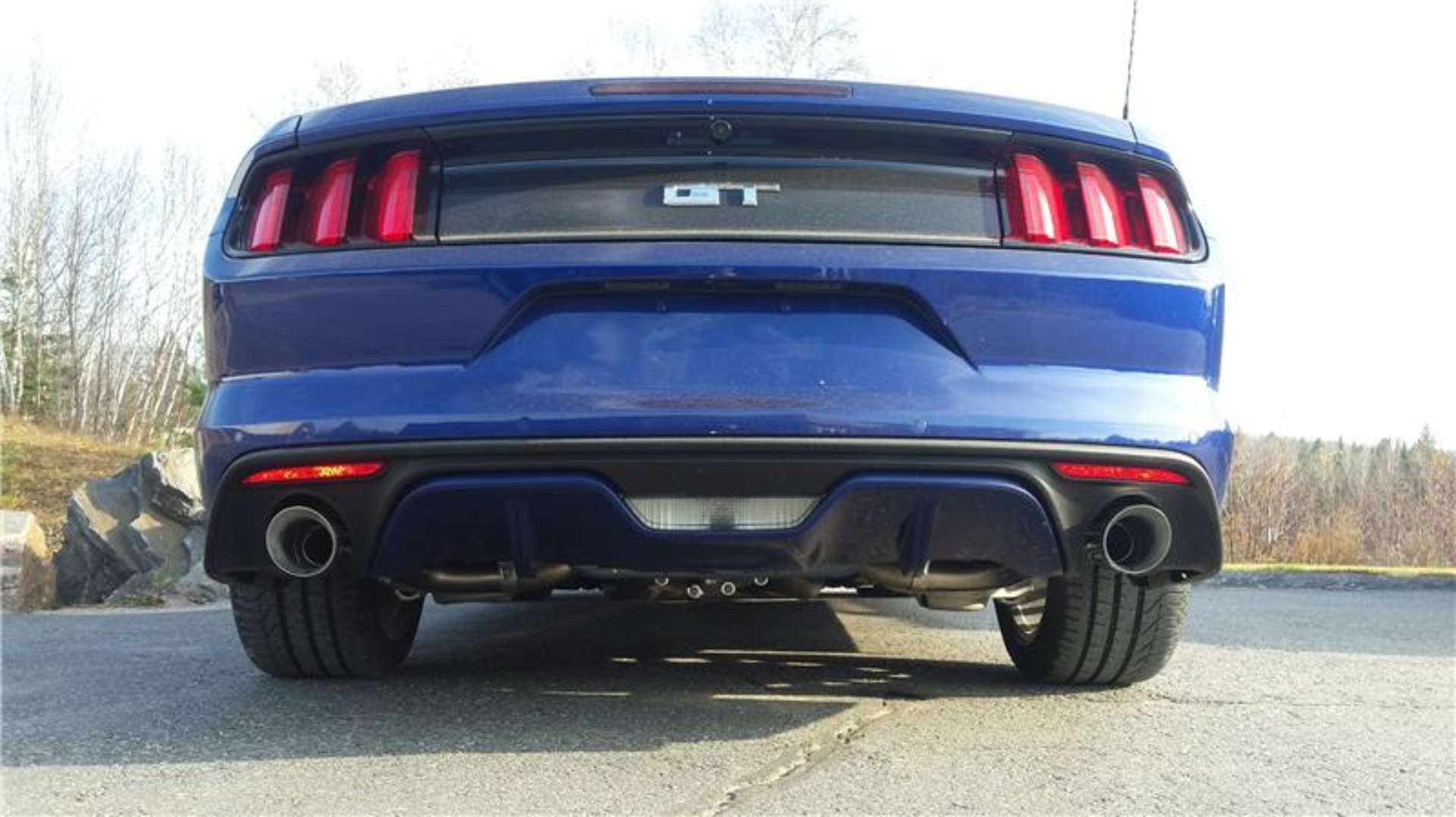 Picture of MBRP 2015-2017 Ford Mustang GT 5.0 2-1/2in Axle Back Kit - Black Coated 4in OD Tips Included