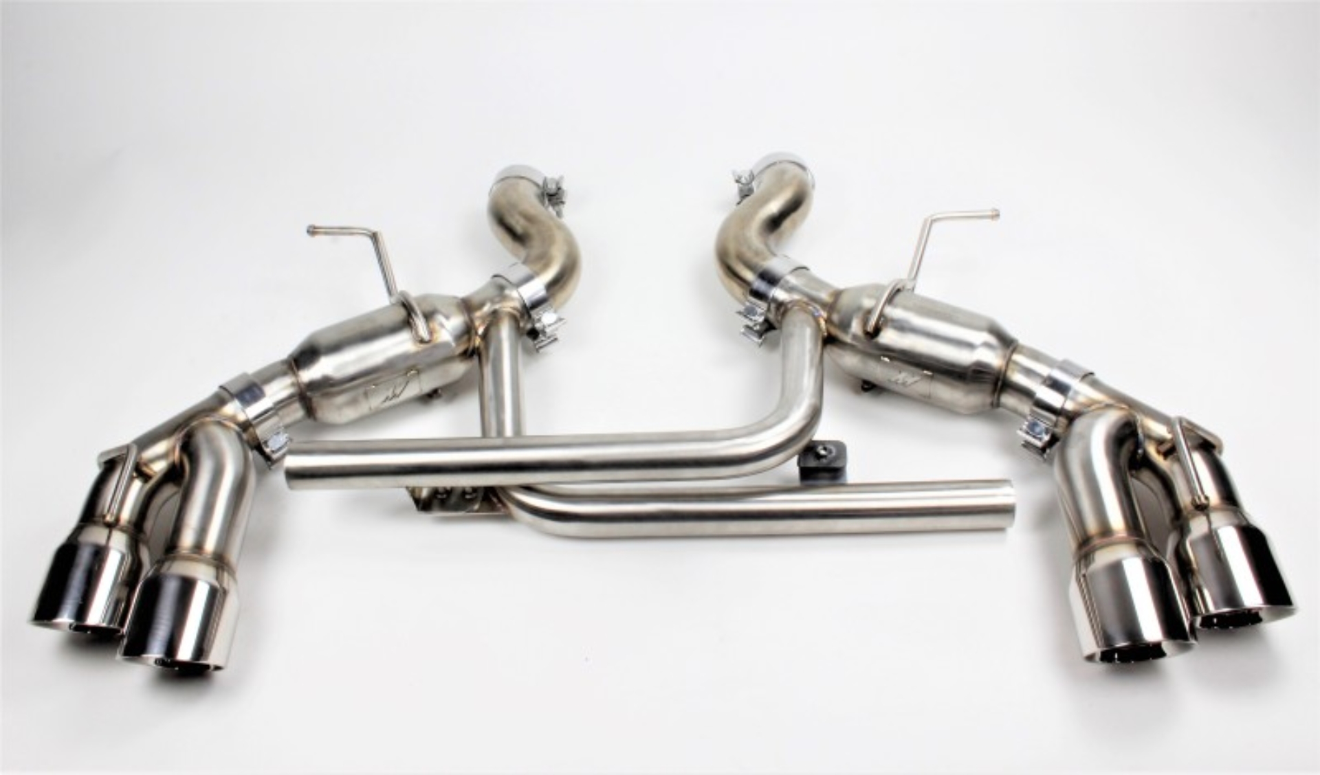 Picture of Mishimoto MM Axle-back Exhaust - MMEXH-CAM8-16AQTPP