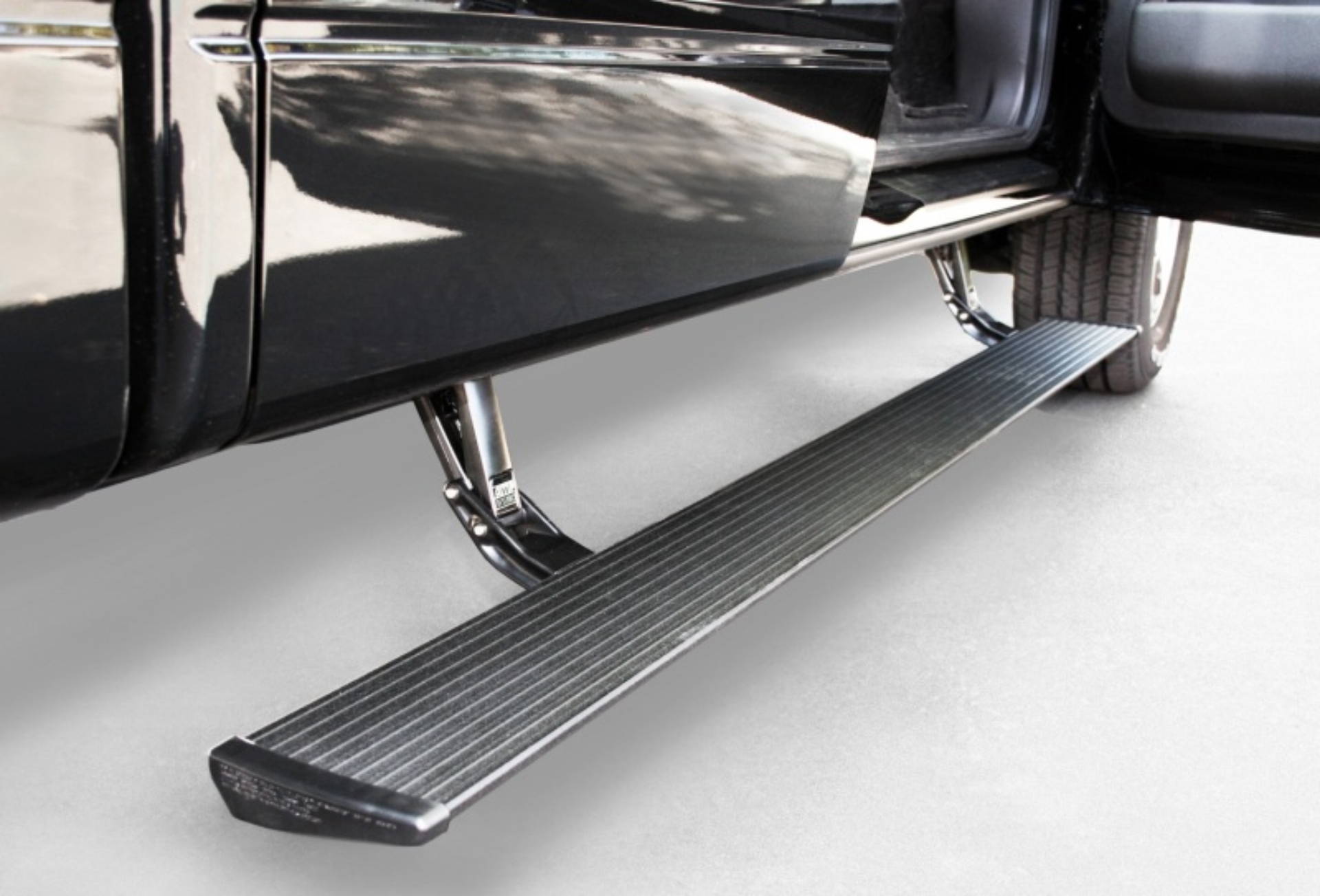 Picture of AMP Research AMP PowerStep Plug N Play Running Boards - 76141-01A