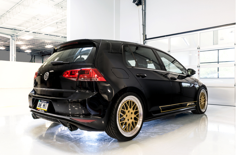 Picture of AWE Tuning AWE Cat-Back Track - 3020-33046