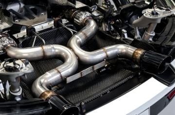 Picture of AWE Tuning AWE Cat-Back Performance - 3010-33050