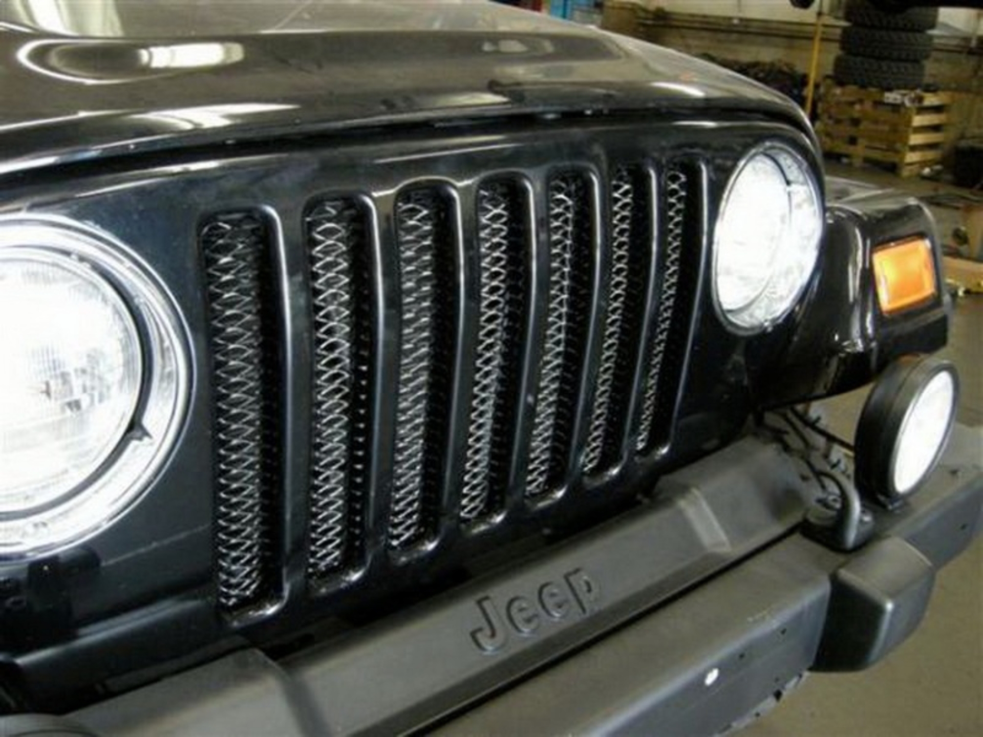 Picture of Rampage RAM Grille - 86514