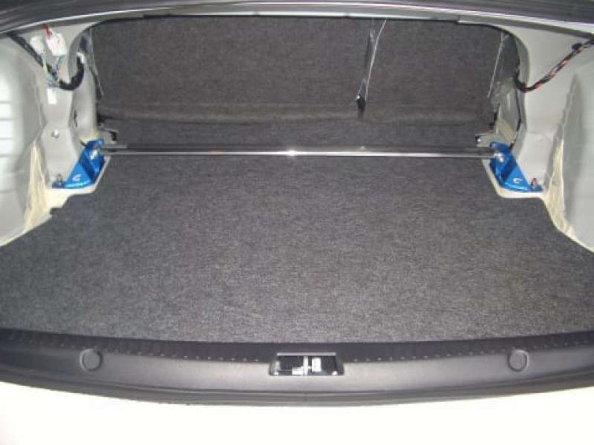 Picture of Cusco CUS OS Rear Strut Bars - 542 541 A