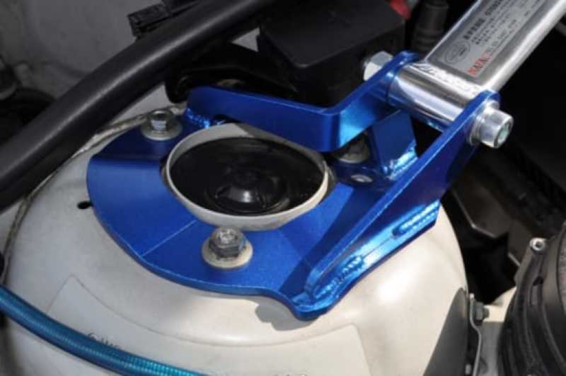 Picture of Cusco CUS OS Front Strut Bars - BM1 540 A