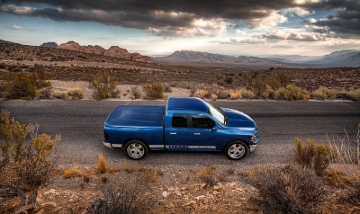 Picture of Undercover UND Lux Bed Covers - UC3116L-PR4