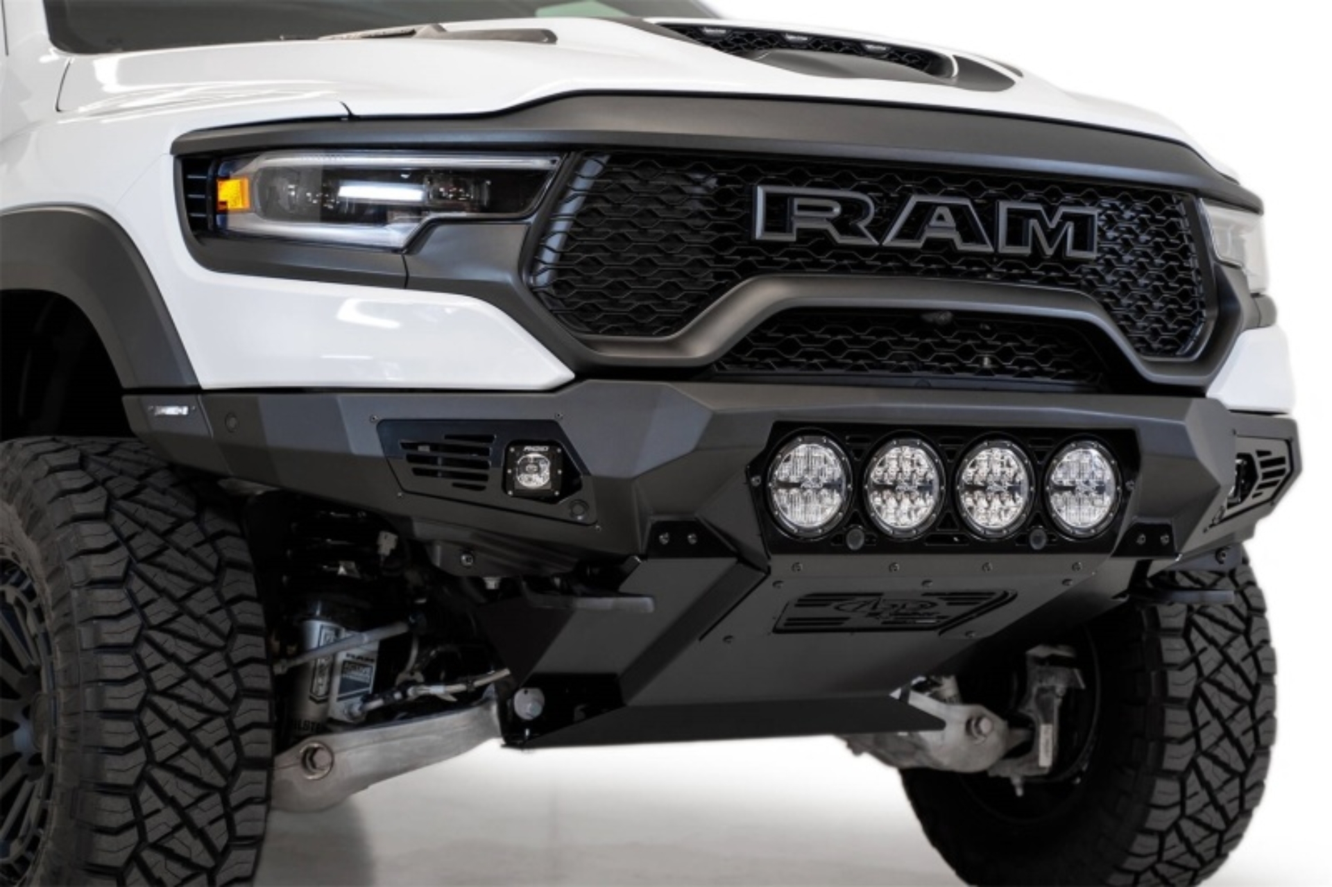 Picture of Addictive Desert Designs ADD Bomber Front Bumpers - F620014110103