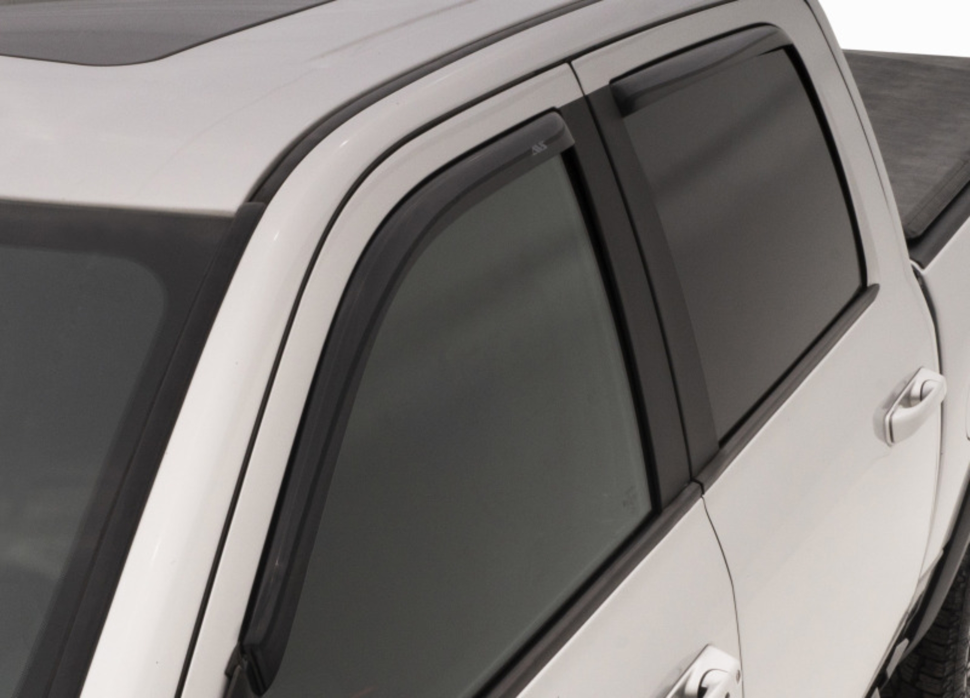 Picture of AVS In-Channel Ventvisors Wind Deflectors - 194702