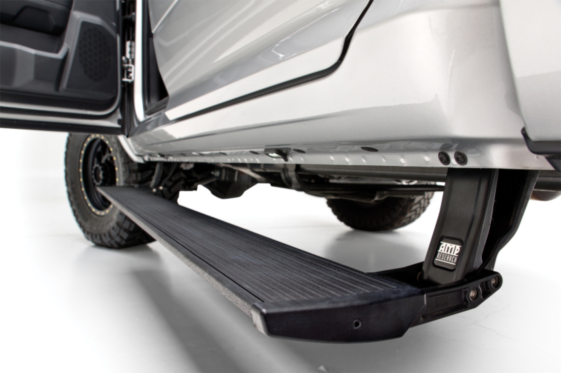Picture of AMP Research AMP PowerStep Plug N Play Running Boards - 76252-01A