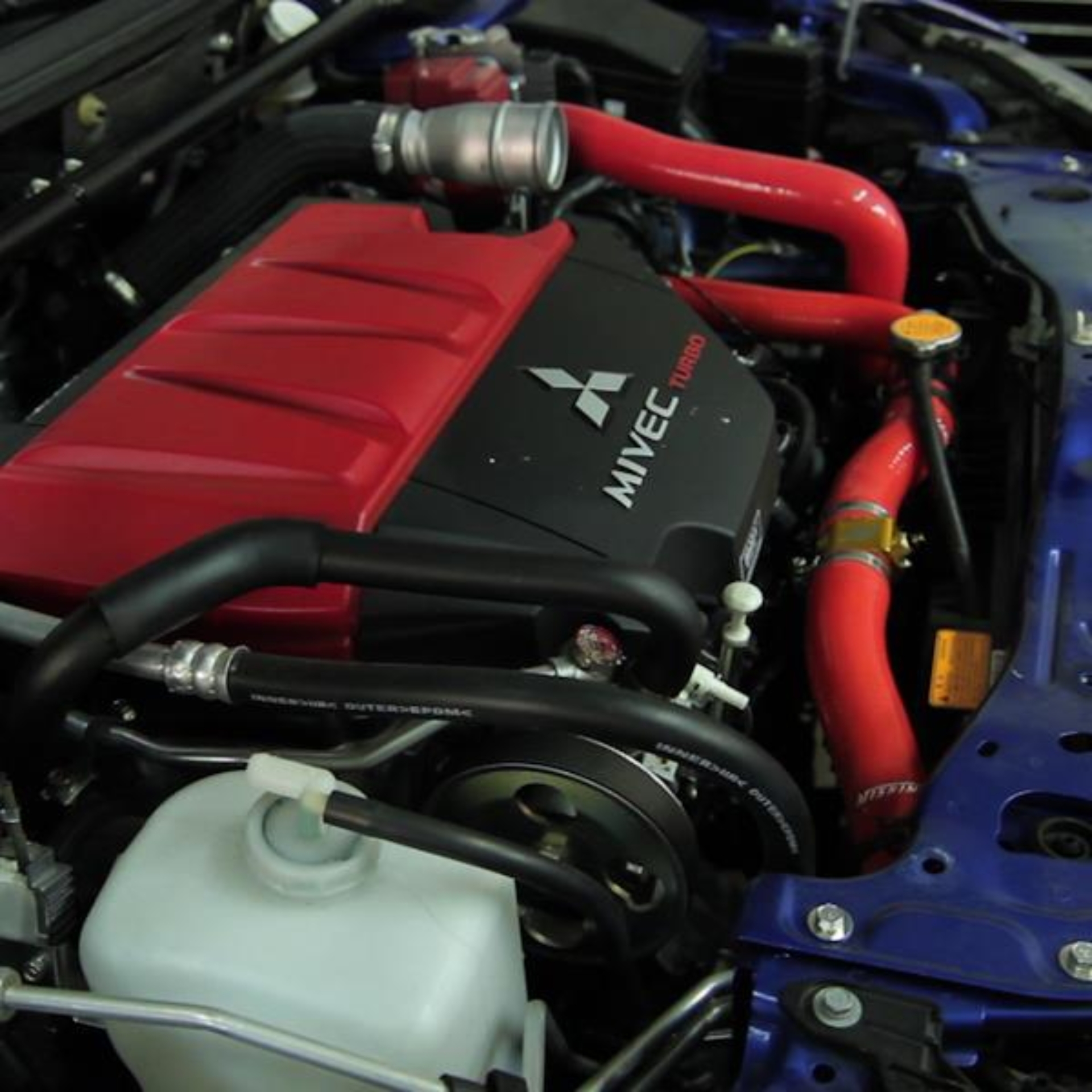 Picture of Mishimoto MM Silicone Hose-Radiator Radiator Hoses - MMHOSE-EVO-10RD