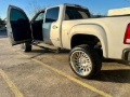 Picture of Body Armor 4x4 BOS E-Power Side Steps - GM-4500