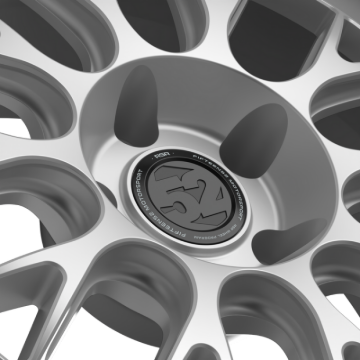 Picture of fifteen52 Holeshot RSR 20x9.5 5x120 22mm ET 72.56mm Center Bore Radiant Silver