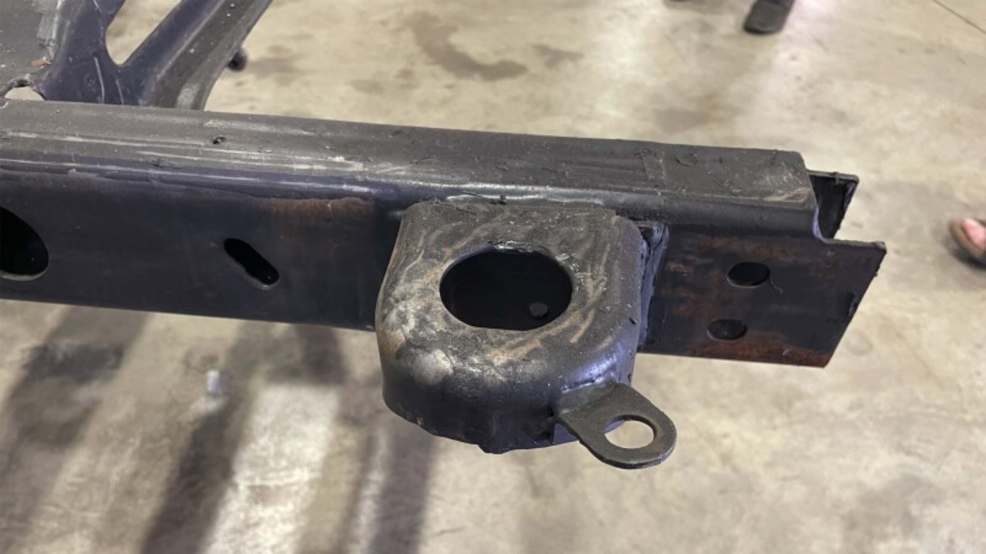 Picture of Rust Buster Avalanche/Suburban/Yukon Rear Body Frame Mount