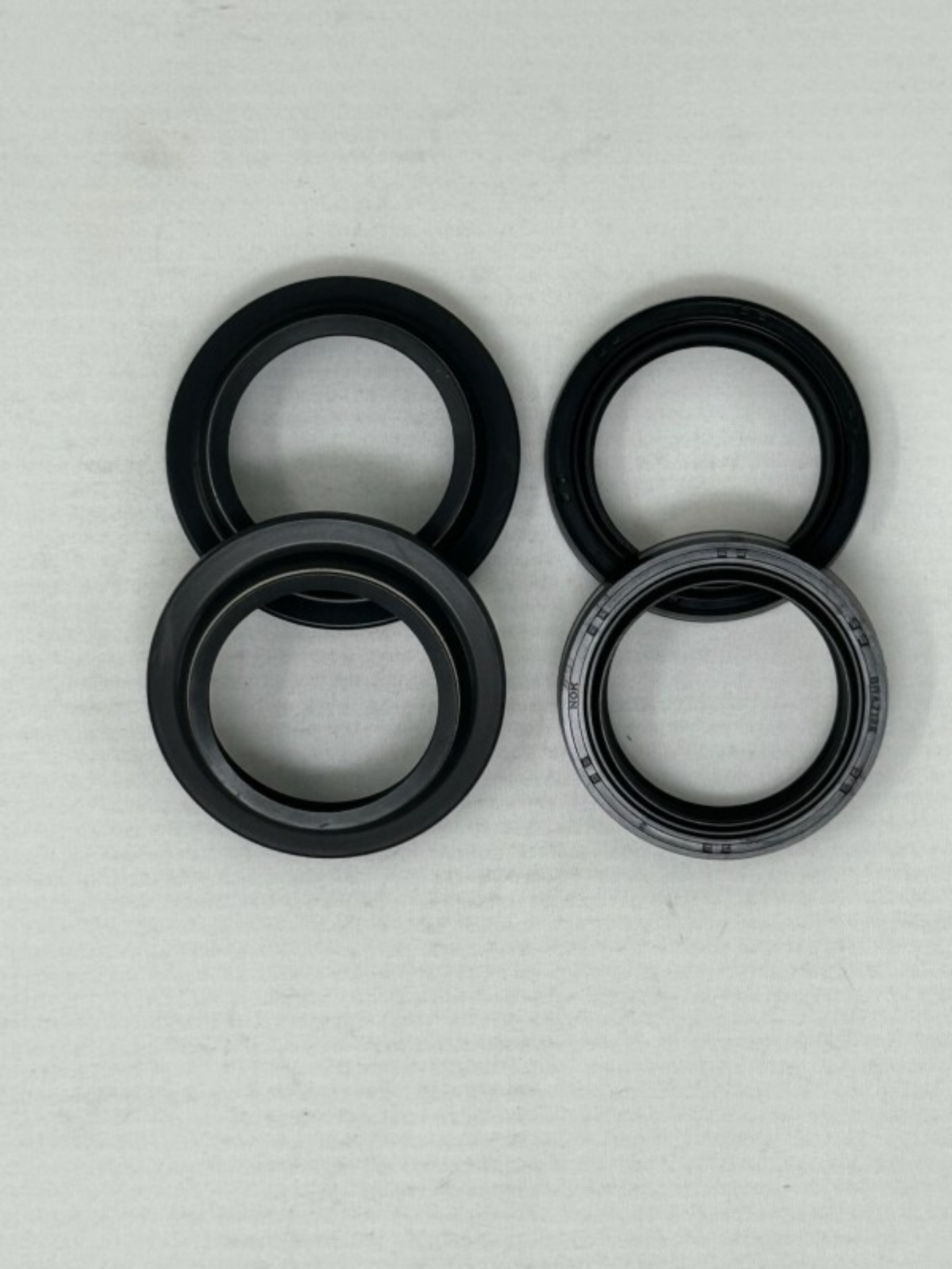 Picture of KYB 95+ Kawasaki KX85/ 2001 KX80/ 02+ Yamaha YZ65-85 Front Fork Oil and Dust Seal Set 36 mm.