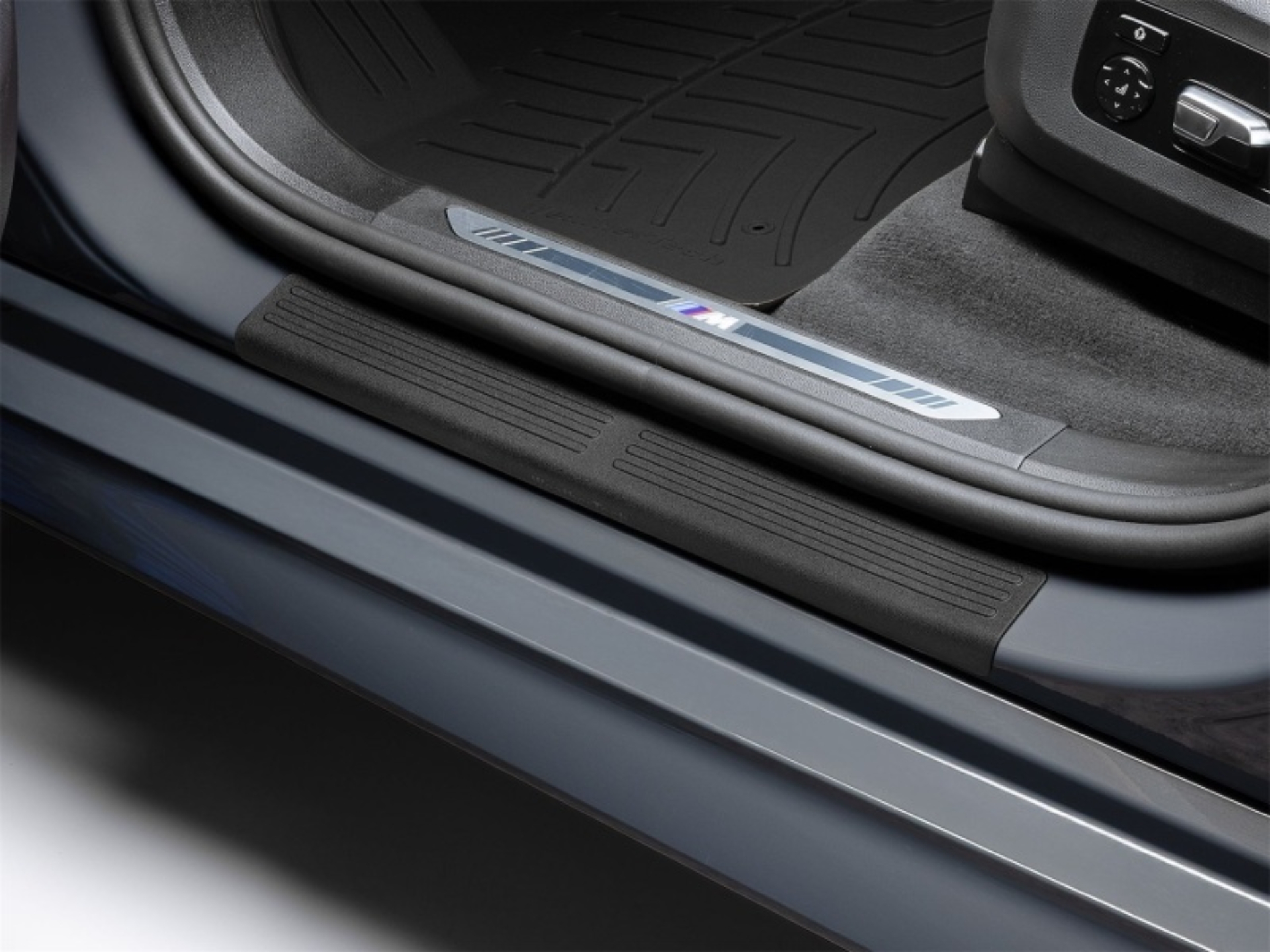Picture of WeatherTech 24-25 BMW X5 50e/M60i SillProtector (4pc Set) - Black