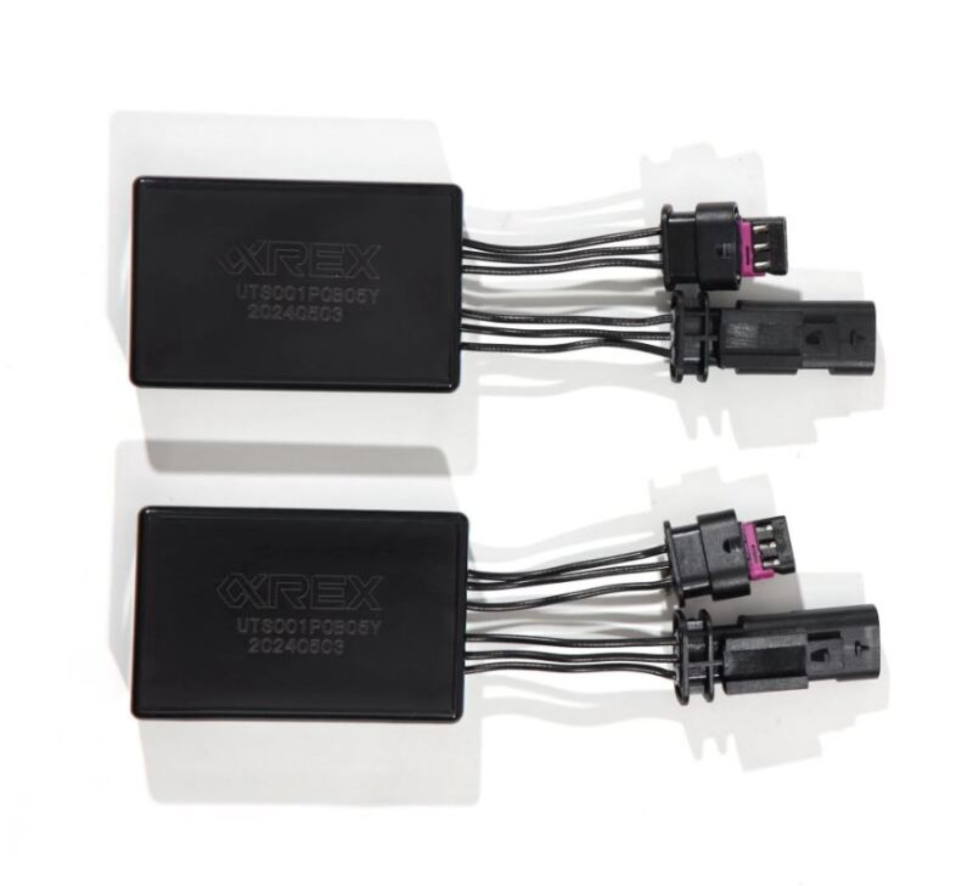 Picture of AlphaRex 17-23 Tesla Model 3/Y Stock Reflector Headlights to ARX Fog Lights Decoder Wiring Adapter