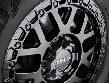 Picture of Ford Racing 21-24 Bronco (Excl Bronco Raptor) 17x8.5in Weld Wheel Kit - Black