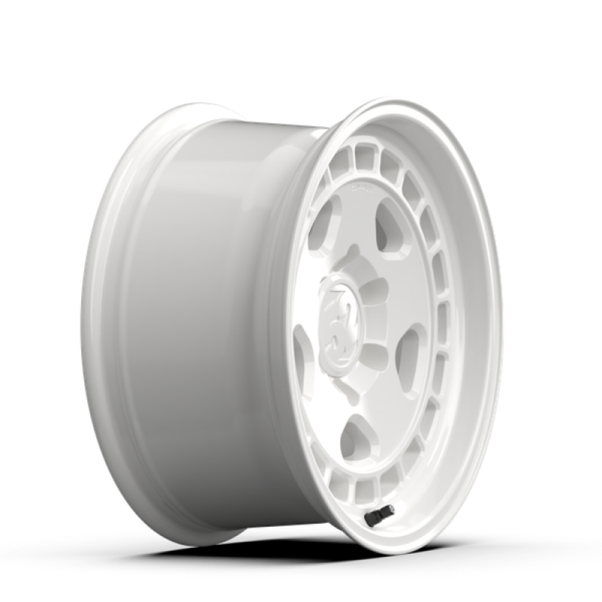 Picture of fifteen52 Turbomac HD Classic 17x8.5 / 6x135 BP / 0 ET / 87.1mm CB / 4.75in BS / Classic White Wheel