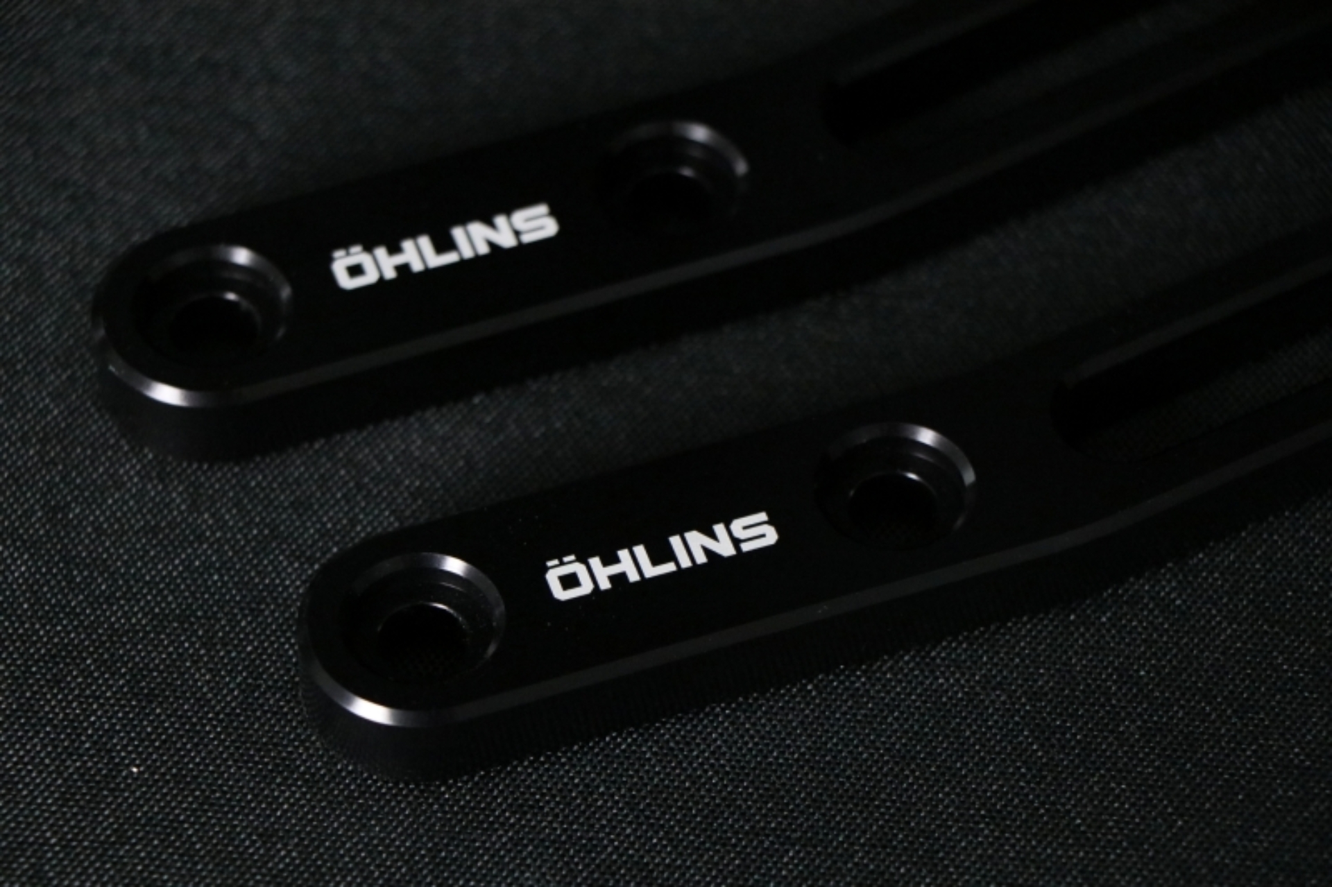 Picture of Ohlins OHL STX 36 Blackline Shocks and Struts - HD 051