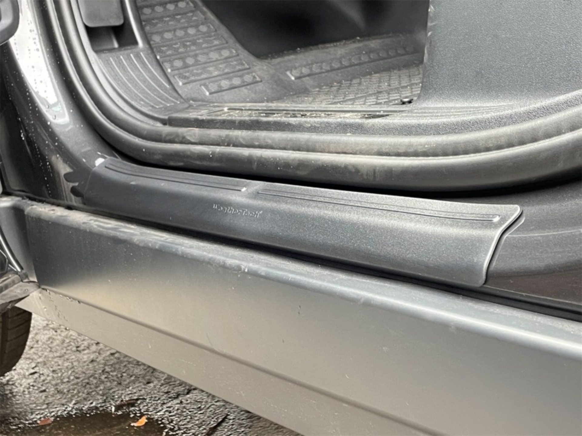 Picture of WeatherTech WT SillProtector Body Armor & Rock Rails - ST028K1