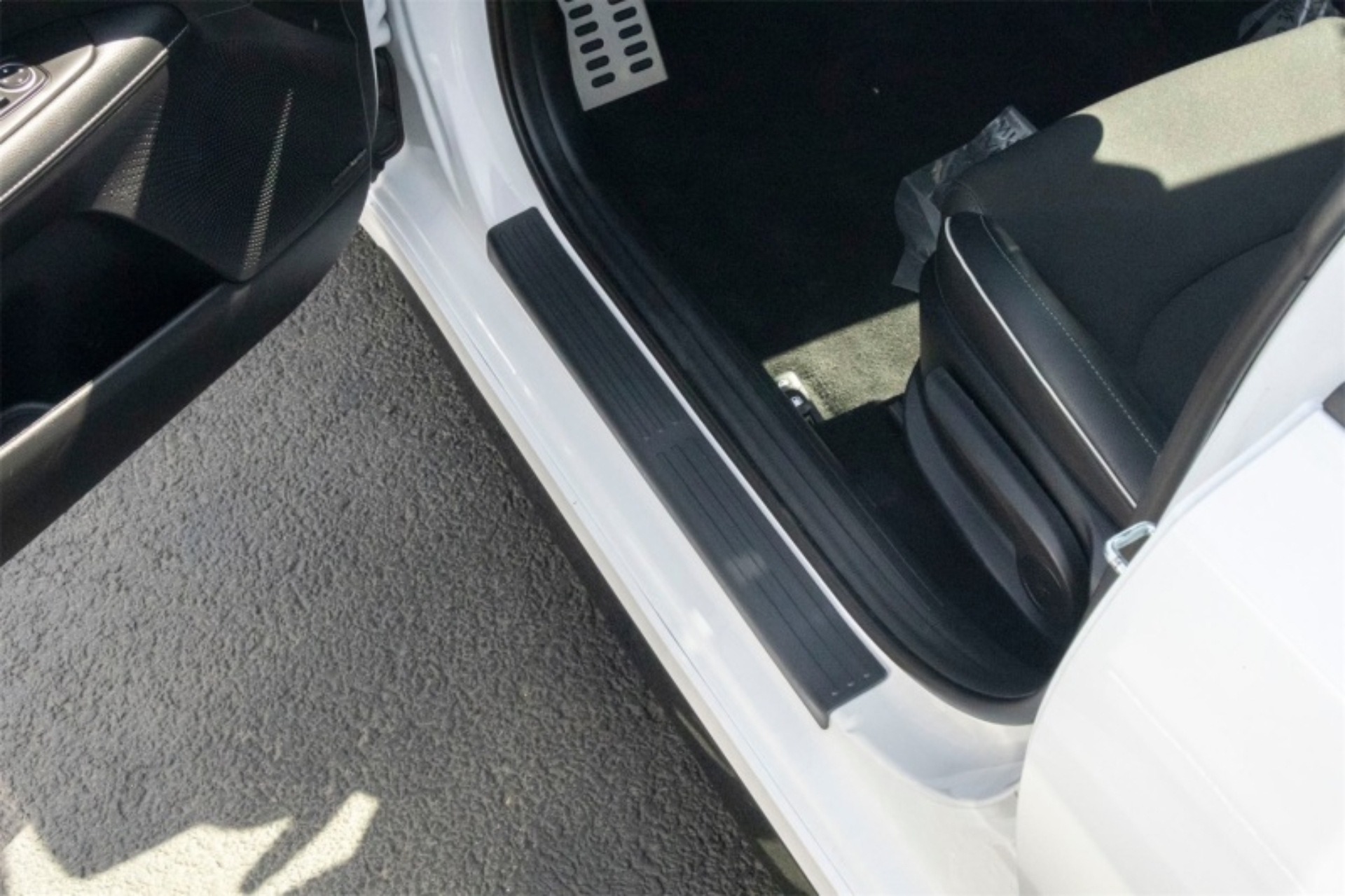 Picture of WeatherTech WT SillProtector Body Armor & Rock Rails - ST078K1