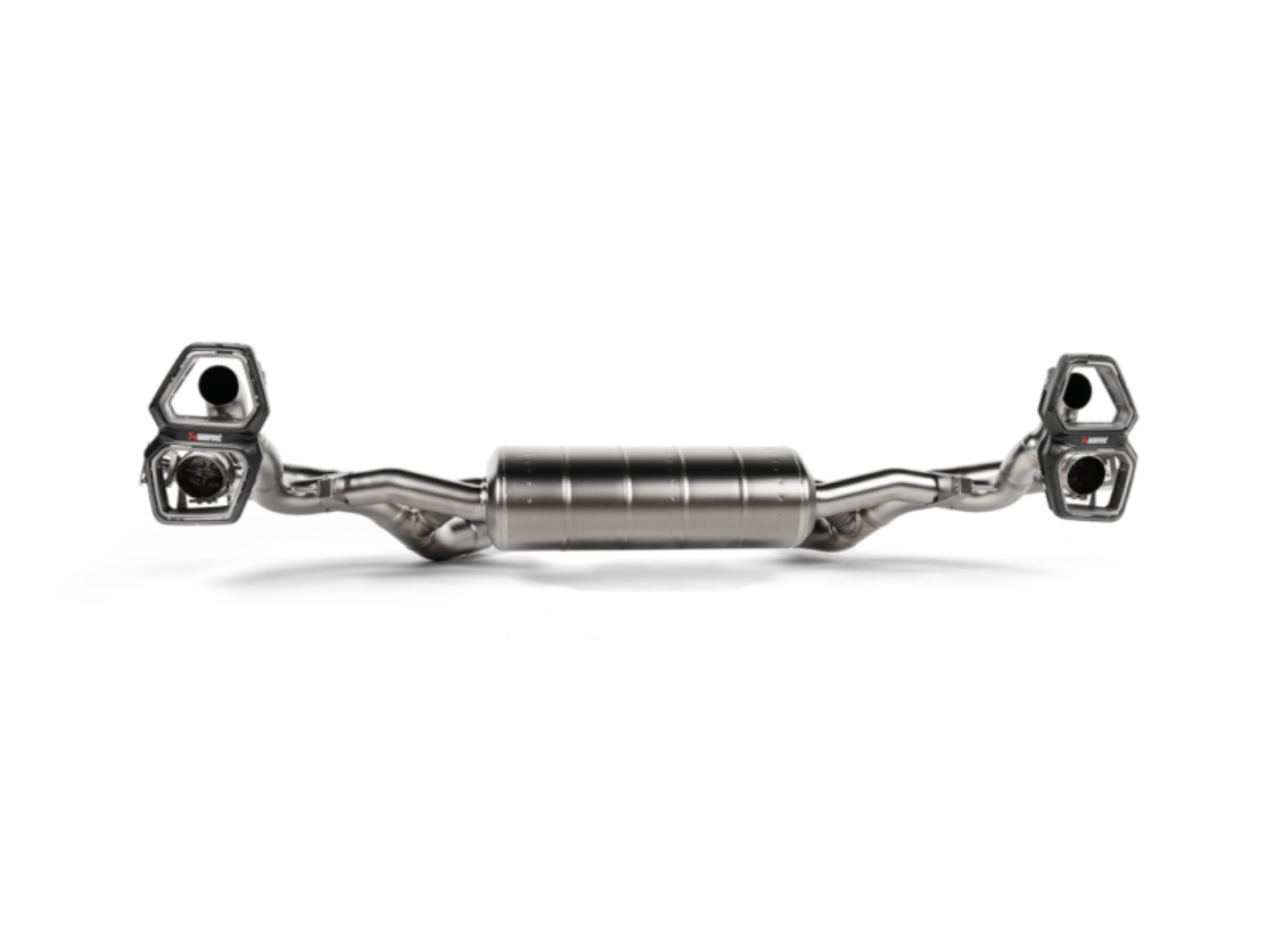 Picture of Akrapovic 23-24 BMW XM (G09) TwinPower Turbo V8 Hybrid Slip-On Race Line (Titanium) w/ Carbon Tips